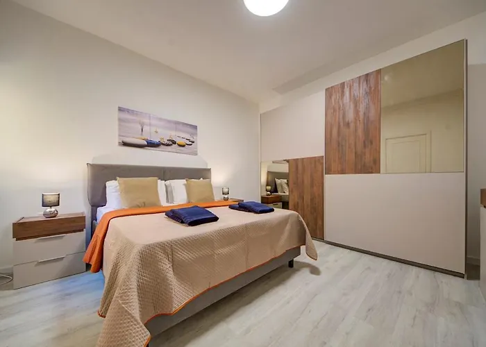 Luxurious Steps From Spinola Bay アパート *