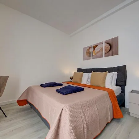 Luxurious Steps From Spinola Bay Appartement San Ġiljan